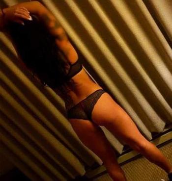 , 24  female escort, Winnipeg